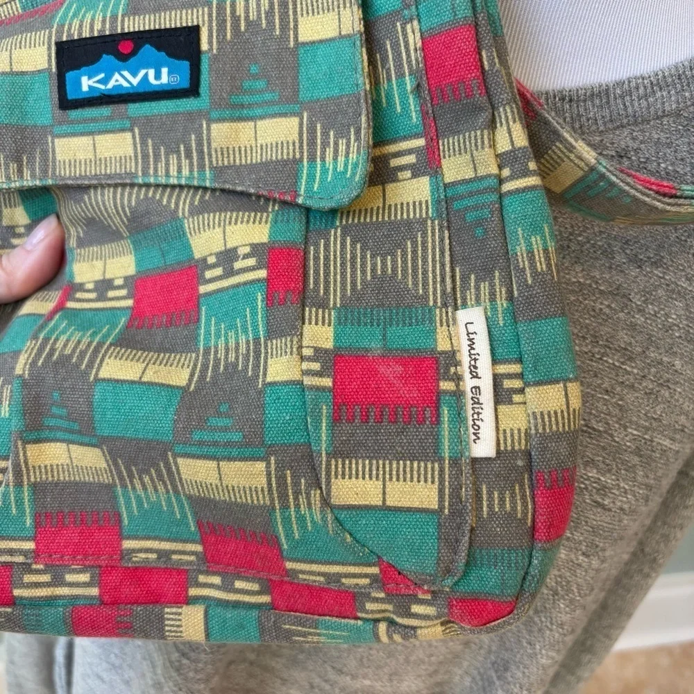 KAVU Crossbody Shoulder Bag Limited Edition Geometric Print Canvas